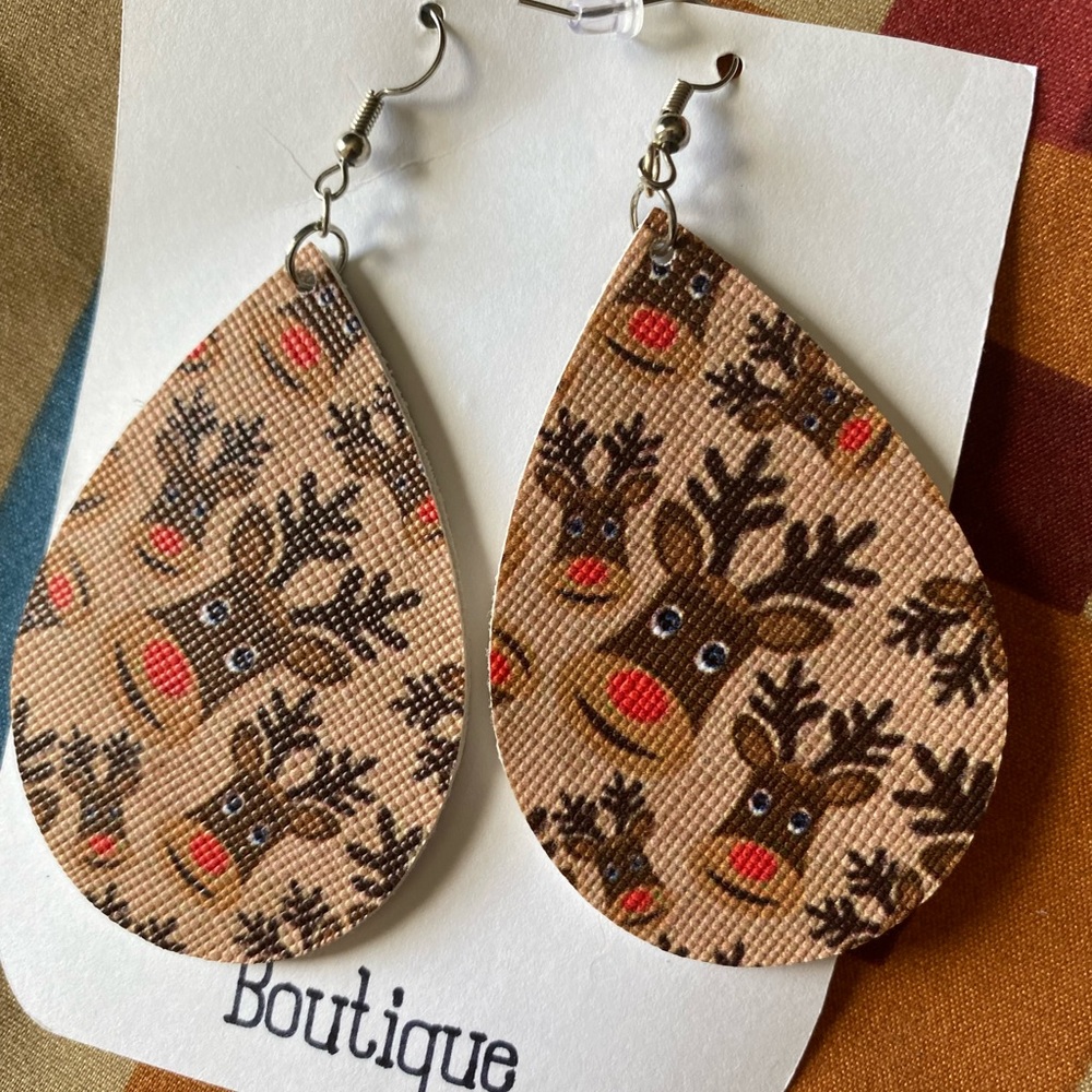 Brand new reindeer fishhook women’s earrings